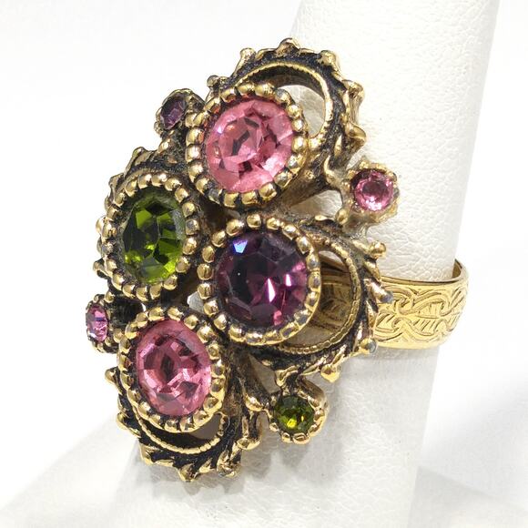Sarah Coventry "Austrian Lites" Ring, Crystal Rhinestones, Size 8, 1970s - Picture 8 of 10
